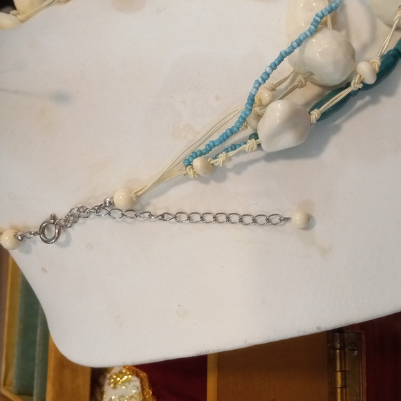 Vintage blue and white multiplayer necklace - Picture 3 of 5